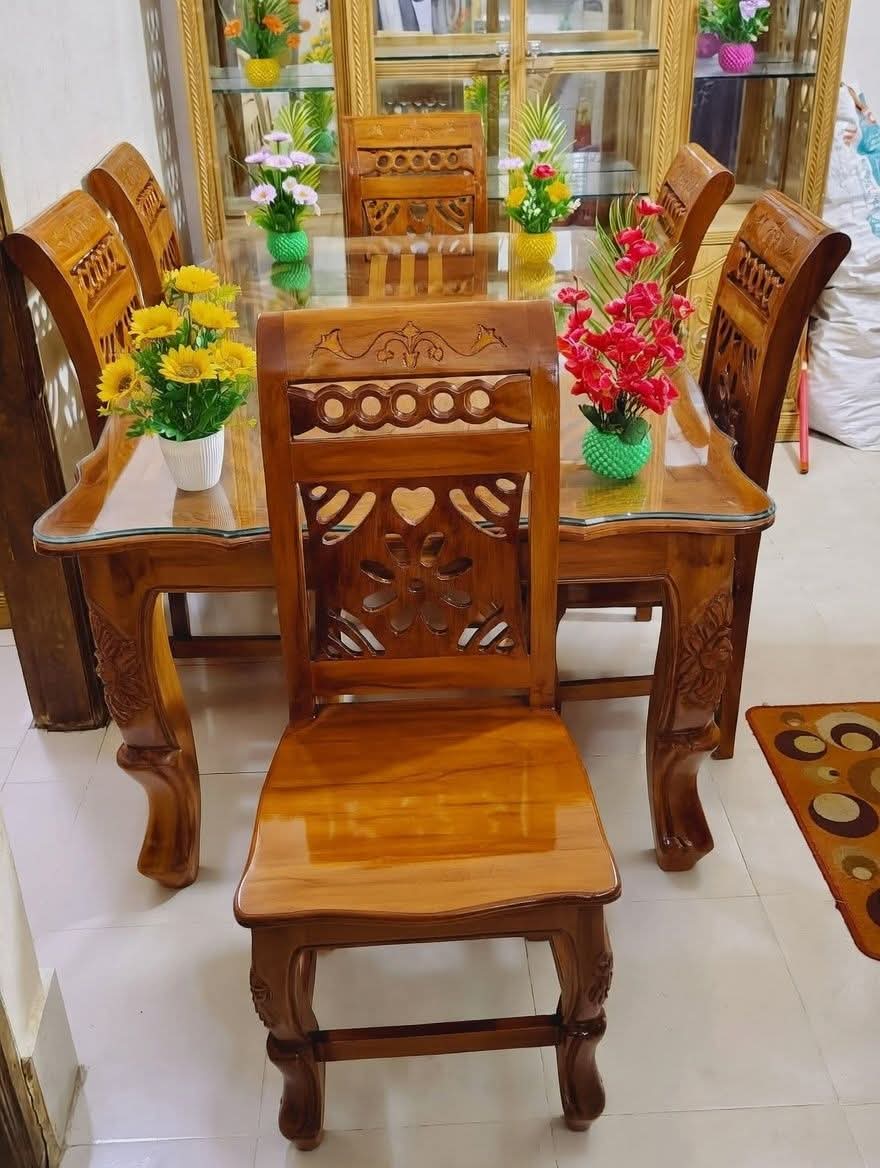 Wooden Chair (কাঠের চেয়ার)